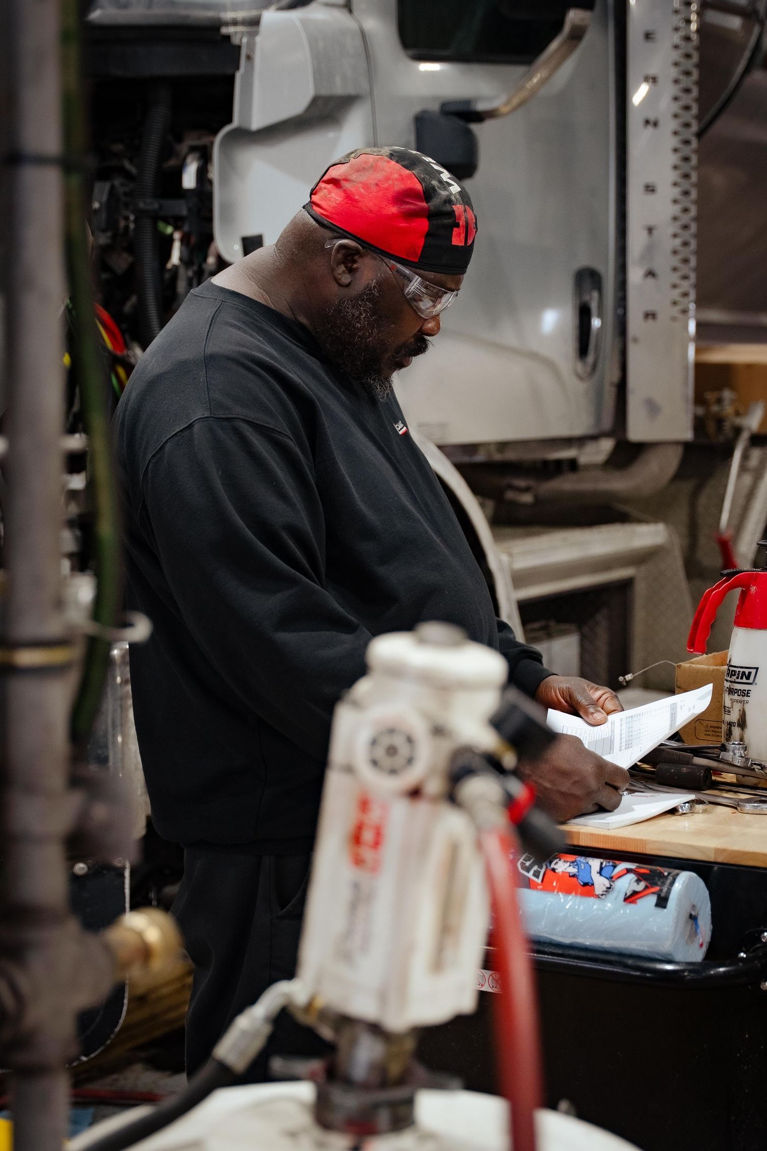 mecanicien-camion-lourds (1) camions BL